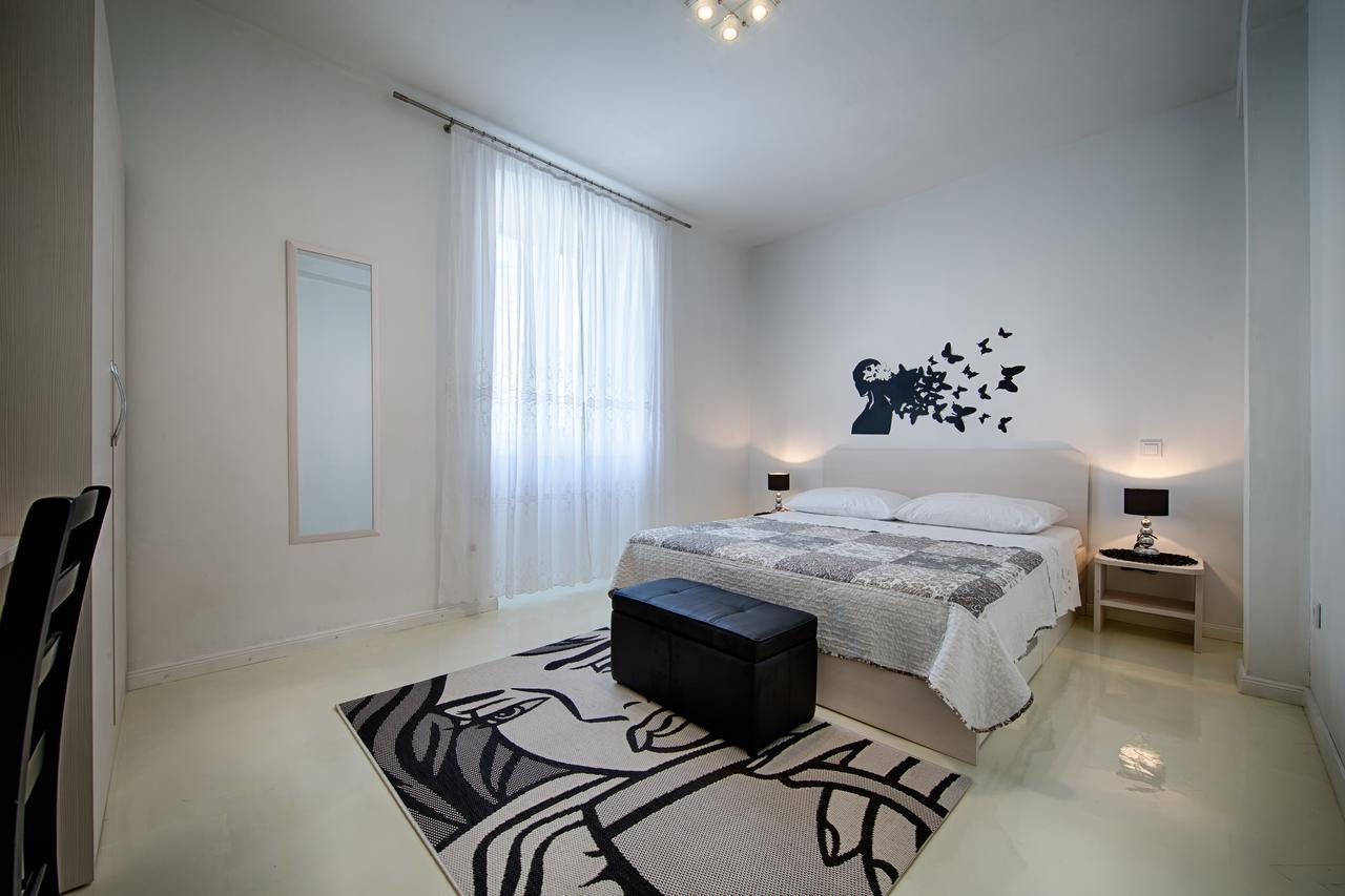 Apartment Jure Vis Eksteriør bilde
